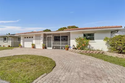 4927 NW 55th Ct, Tamarac, FL 33319 - Photo 2