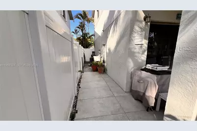 3538 SW 17th St #1B, Miami, FL 33145 - Photo 18