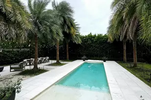 910 N Venetian Dr, Miami, FL 33139 - Photo 14