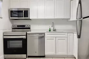 4205 N University Dr, Sunrise, FL 33351 - Photo 2