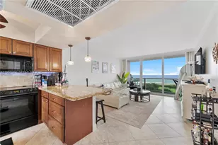 333 NE 21st Ave, Deerfield Beach, FL 33441 - Photo 4