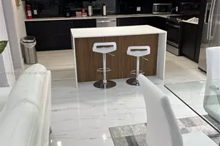 39 SE 7th St, Dania Beach, FL 33004 - Photo 6