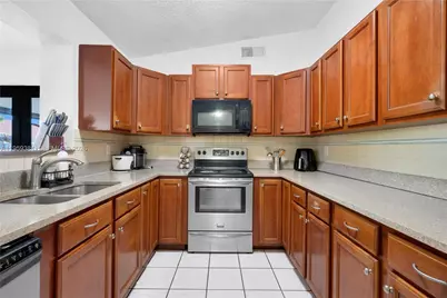 28705 SW 142nd Ct, Homestead, FL 33033 - Photo 10
