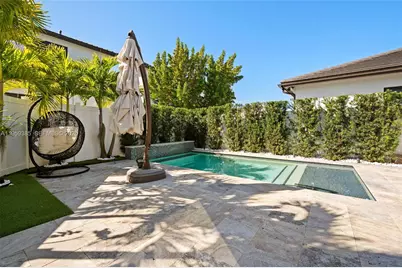 8118 NW 46th Ter, Doral, FL 33166 - Photo 30