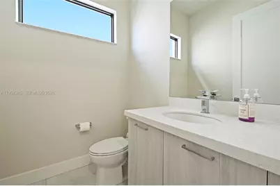 8118 NW 46th Ter, Doral, FL 33166 - Photo 12