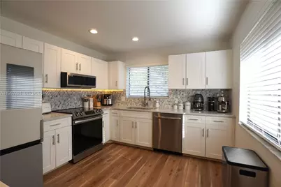 5741 Coach House Cir #H, Boca Raton, FL 33486 - Photo 10