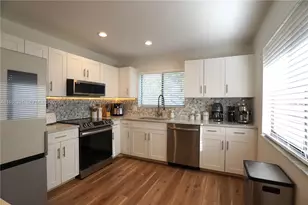 5741 Coach House Cir, Boca Raton, FL 33486 - Photo 10