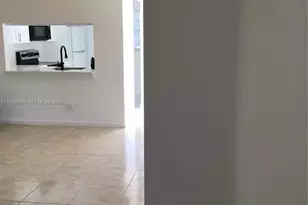 10357 NW 8th St, Pembroke Pines, FL 33026 - Photo 20