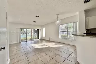 12161 SW 4th St, Pembroke Pines, FL 33025 - Photo 6