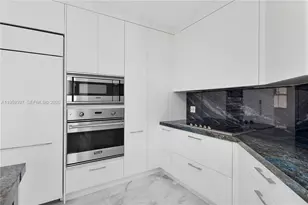 11321 NW 79th Ln, Doral, FL 33178 - Photo 14