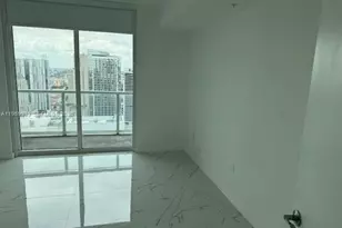 253 NE 2nd St, Miami, FL 33132 - Photo 14