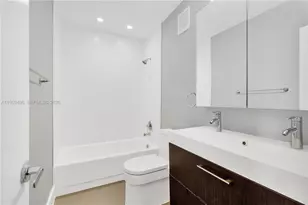 10639 SW 113th Pl, Miami, FL 33176 - Photo 8