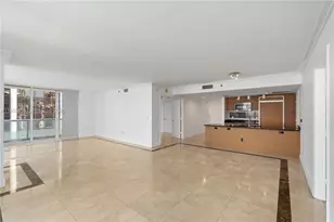 50 Biscayne Blvd, Miami, FL 33132 - Photo 8