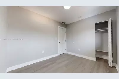 329 SW 9th Ave, Miami, FL 33130 - Photo 40