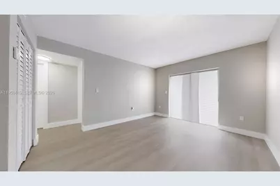 329 SW 9th Ave, Miami, FL 33130 - Photo 86