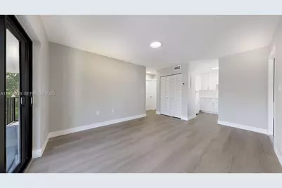 329 SW 9th Ave, Miami, FL 33130 - Photo 24