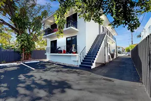 329 SW 9th Ave, Miami, FL 33130 - Photo 14