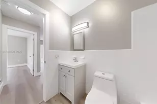 329 SW 9th Ave, Miami, FL 33130 - Photo 44