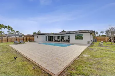 16653 Golfview Dr, Weston, FL 33326 - Photo 66