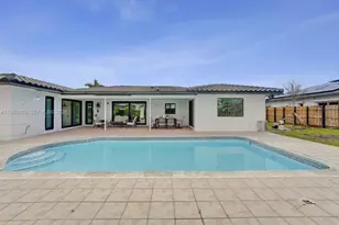 16653 Golfview Dr, Weston, FL 33326 - Photo 64