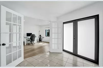 16653 Golfview Dr, Weston, FL 33326 - Photo 50