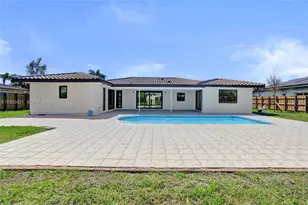 16653 Golfview Dr, Weston, FL 33326 - Photo 76