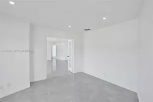 16653 Golfview Dr, Weston, FL 33326 - Photo 12