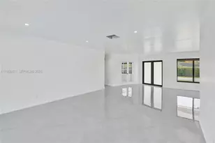 16653 Golfview Dr, Weston, FL 33326 - Photo 14