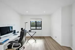 16653 Golfview Dr, Weston, FL 33326 - Photo 52