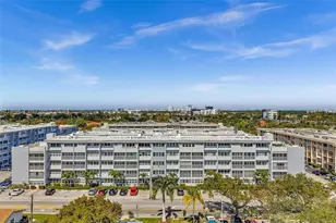 329 SE 3rd St, Hallandale Beach, FL 33009 - Photo 4