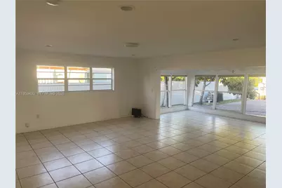 13205 Ortega Ln #0, North Miami, FL 33181 - Photo 4