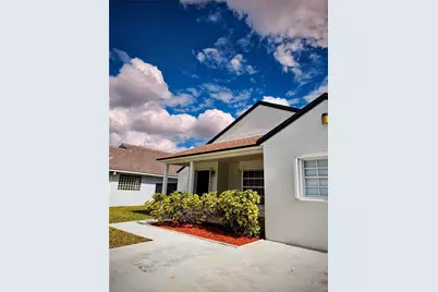 15581 SW 144th Ct, Miami, FL 33177 - Photo 4