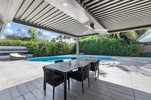 1040 NE 86th St, Miami, FL 33138 - Photo 32