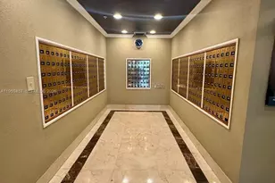 400 Kings Point Dr, Sunny Isles Beach, FL 33160 - Photo 18