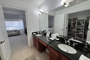 16100 Emerald Estates Dr, Weston, FL 33331 - Photo 14