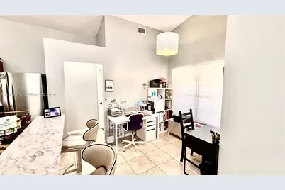 5470 Pine Cir, Coral Springs, FL 33067 - Photo 12