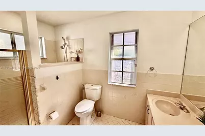 5470 Pine Cir, Coral Springs, FL 33067 - Photo 24