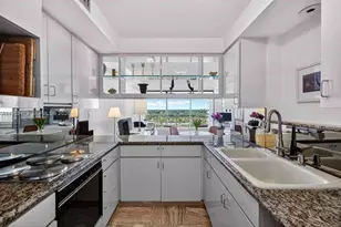 2901 S Bayshore Dr, Coconut Grove, FL 33133 - Photo 10