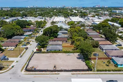 3210 NE 3rd Ave, Oakland Park, FL 33334 - Photo 6