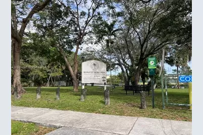 7715 NE 5th Ave, Miami, FL 33138 - Photo 12