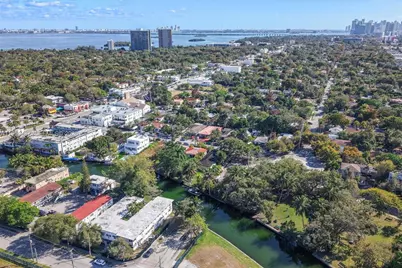 7715 NE 5th Ave, Miami, FL 33138 - Photo 24