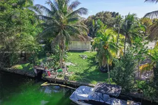 7715 NE 5th Ave, Miami, FL 33138 - Photo 32