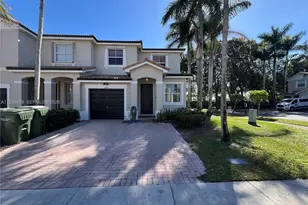 4176 NE 9th St, Homestead, FL 33033 - Photo 2