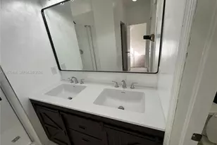 4176 NE 9th St, Homestead, FL 33033 - Photo 20