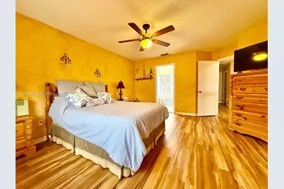 1801 NW 120th Ter, Pembroke Pines, FL 33026 - Photo 18