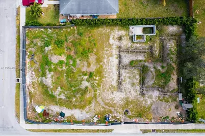 3250 NE 3rd Ave, Oakland Park, FL 33334 - Photo 2