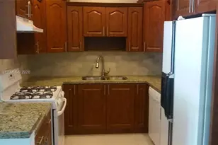 3920 NW 59th Ave, Virginia Gardens, FL 33166 - Photo 6