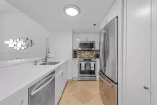 540 Brickell Key Dr, Miami, FL 33131 - Photo 4