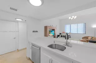540 Brickell Key Dr, Miami, FL 33131 - Photo 6