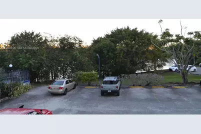 9682 Fontainebleau Blvd #203, Miami, FL 33172 - Photo 14